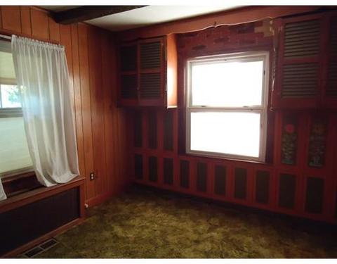 86 E Silver St, Westfield, MA 01085 photo 17