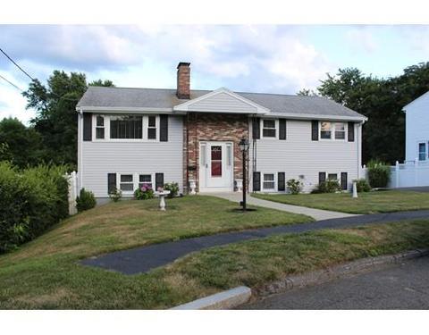 27 Ryan Rd, Danvers, MA 01923 photo 1