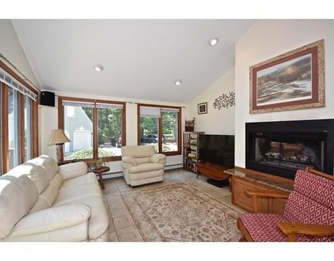 137 Hathaway St, Wareham, MA 02571 photo 4