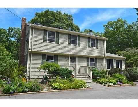 137 Hathaway St, Wareham, MA 02571 photo 1