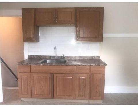 226 Centre St, Springfield, MA 01151 photo 2
