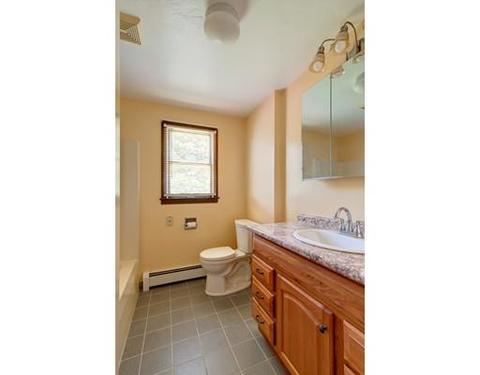 119 Vale St, Worcester, MA 01604 photo 8