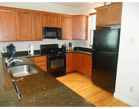359 Main St #4B, Easthampton, MA 01027 photo 3
