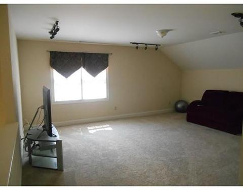 359 Main St #4B, Easthampton, MA 01027 photo 8