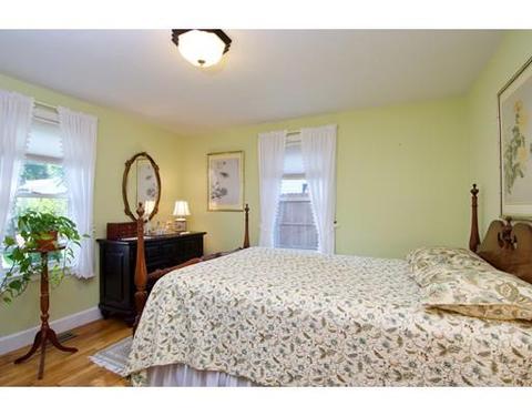 77 Mayflower Rd, Springfield, MA 01118 photo 14