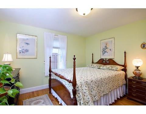 77 Mayflower Rd, Springfield, MA 01118 photo 15