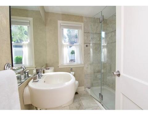 77 Mayflower Rd, Springfield, MA 01118 photo 17