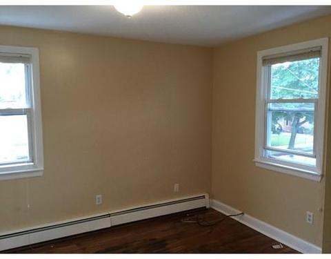 58 Eureka St, Springfield, MA 01104 photo 5