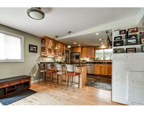 9 Ruth Dr, Framingham, MA 01701 photo 3