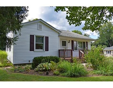 16 Broad St, Easthampton, MA 01027 photo 2