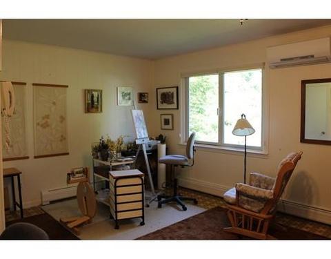 16 Broad St, Easthampton, MA 01027 photo 23