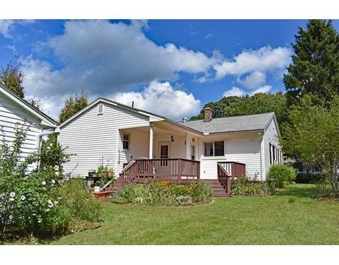 16 Broad St, Easthampton, MA 01027 photo 4
