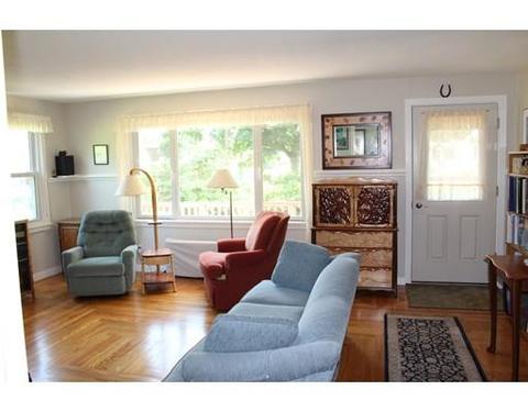 16 Broad St, Easthampton, MA 01027 photo 8