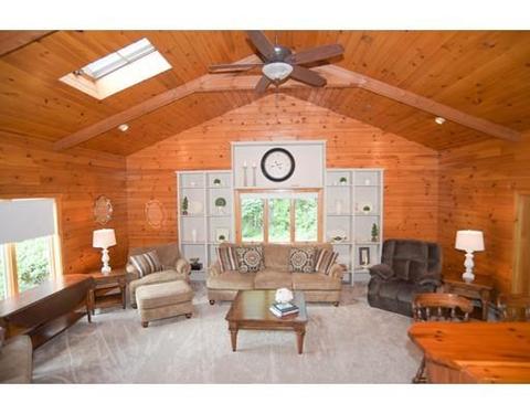 79 Kowal Dr, Chicopee, MA 01020 photo 9