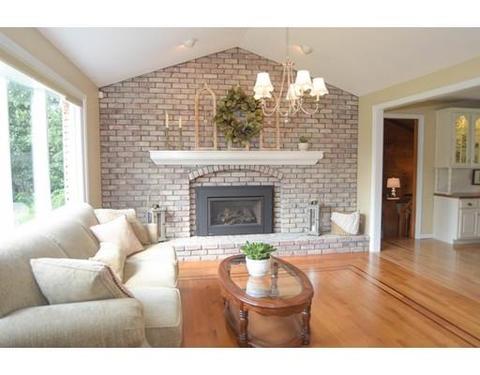 79 Kowal Dr, Chicopee, MA 01020 photo 3