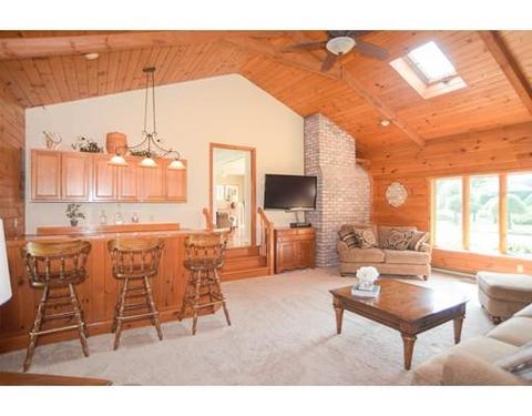 79 Kowal Dr, Chicopee, MA 01020 photo 6
