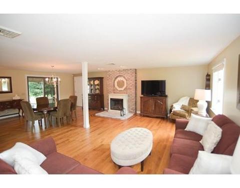 79 Kowal Dr, Chicopee, MA 01020 photo 12