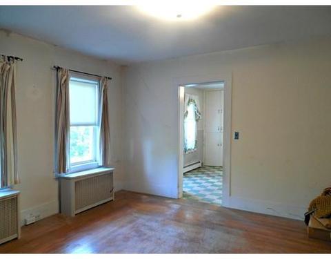 20 Monroe St, Ware, MA 01082 photo 15