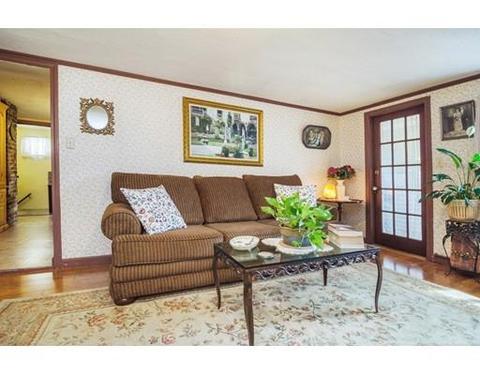 55 Oliver St, Everett, MA 02149 photo 4