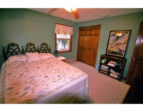 6 Charles St, Danvers, MA 01923 photo 18