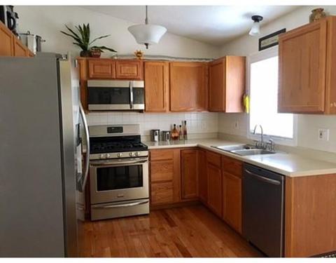 66 Sachem St, Fall River, MA 02724 photo 5