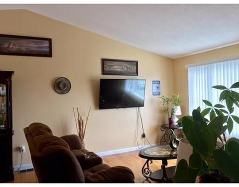 66 Sachem St, Fall River, MA 02724 photo 9