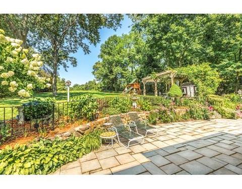 2 Treetops Ln, Danvers, MA 01923 photo 27