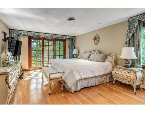 2 Treetops Ln, Danvers, MA 01923 photo 18