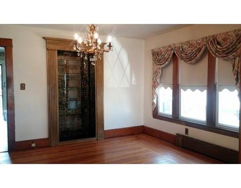 19 Mellen St, Chicopee, MA 01013 photo 5