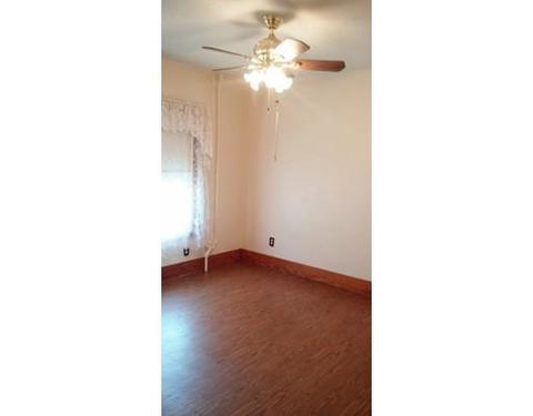 19 Mellen St, Chicopee, MA 01013 photo 11