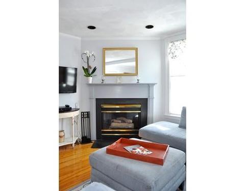 90 Florence St, Everett, MA 02149 photo 3