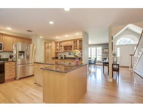 80 Lilah Ln, Reading, MA 01867 photo 8