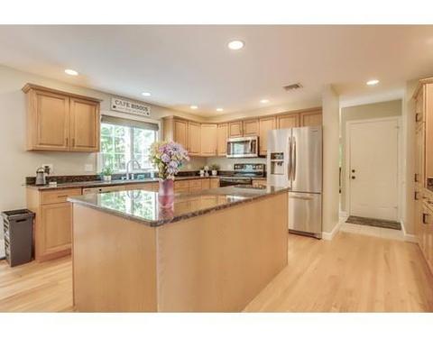 80 Lilah Ln, Reading, MA 01867 photo 7