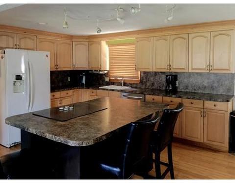 128 Saffron Cir, Springfield, MA 01129 photo 3