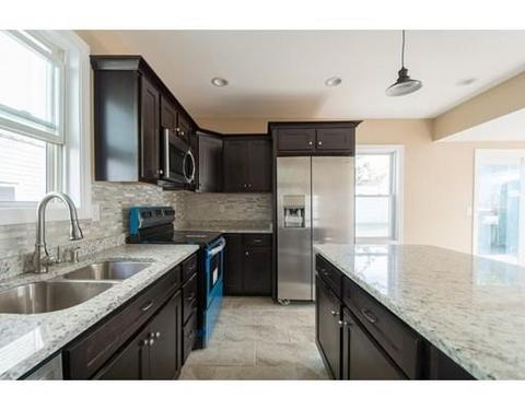 578 Palmer St, Fall River, MA 02721 photo 9