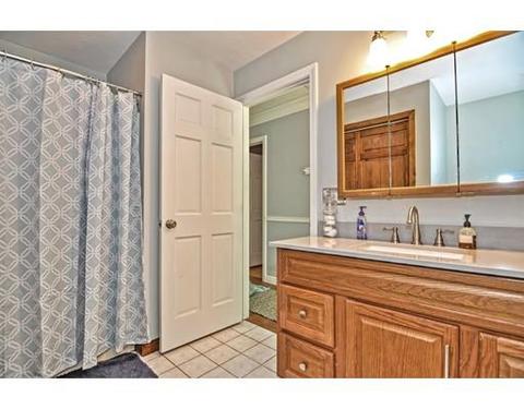 79 Whitins Rd, Sutton, MA 01590 photo 21