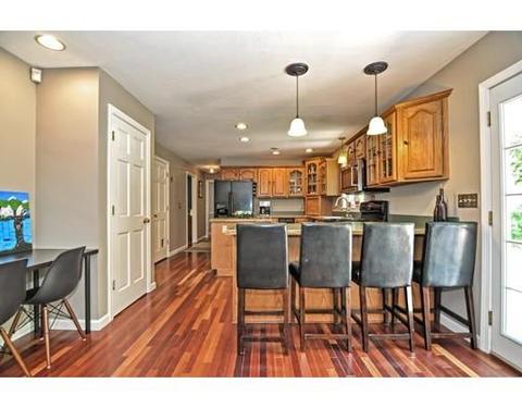 79 Whitins Rd, Sutton, MA 01590 photo 6