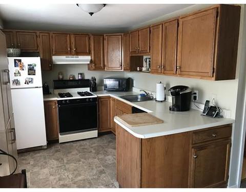 39 Ledgecrest Dr, Worcester, MA 01603 photo 4
