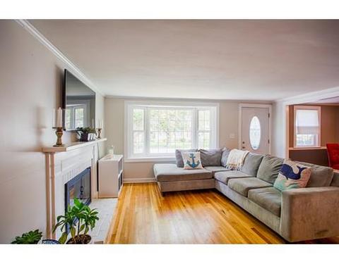 17 Nursery St, Beverly, MA 01915 photo 7