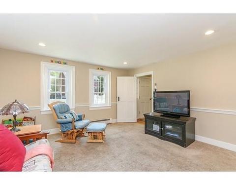 40 Auburn Rd, Millis, MA 02054 photo 12