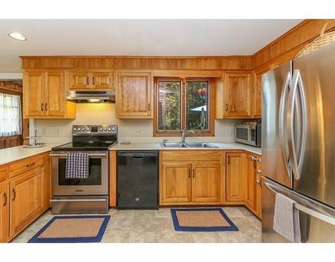 40 Auburn Rd, Millis, MA 02054 photo 5