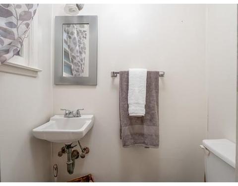 71 Treetop Ave, Springfield, MA 01118 photo 14
