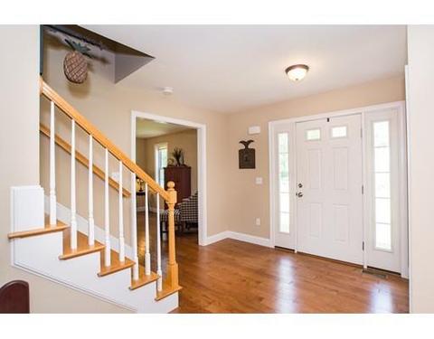 153 Maple St, Douglas, MA 01516 photo 3