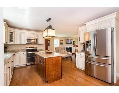 153 Maple St, Douglas, MA 01516 photo 8