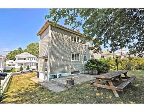 281 Center St, Fall River, MA 02724 photo 4