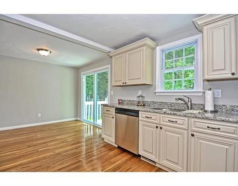 31 Mohawk Path, Bellingham, MA 02019 photo 9