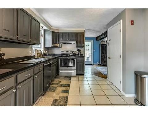 13 Stewart Ln, Beverly, MA 01915 photo 4