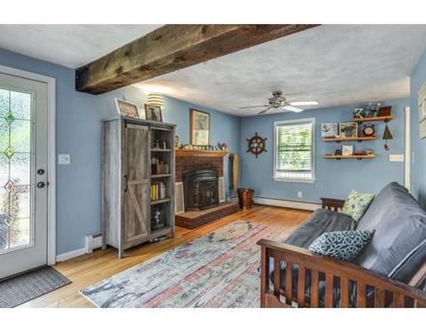 13 Stewart Ln, Beverly, MA 01915 photo 8