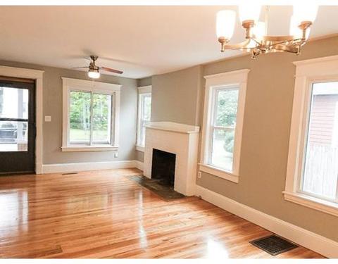 132 Jasper St, Springfield, MA 01109 photo 4