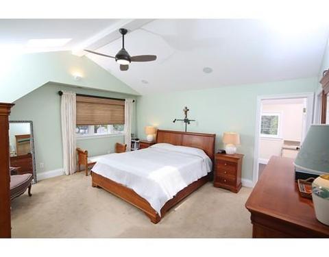 9 Camelot Dr, Hingham, MA 02043 photo 16